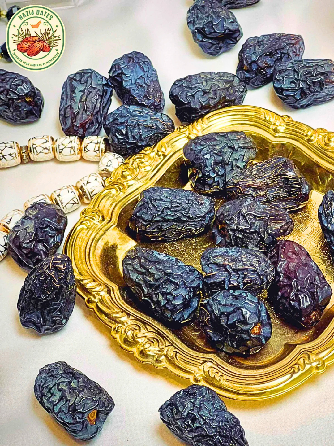 Ajwa Khajoor Dates 200g Gift Box
