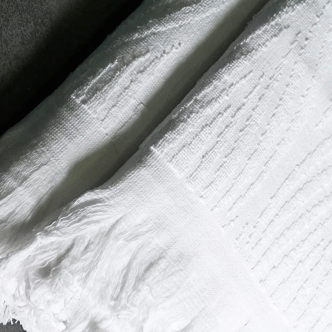 Exclusive Knwl