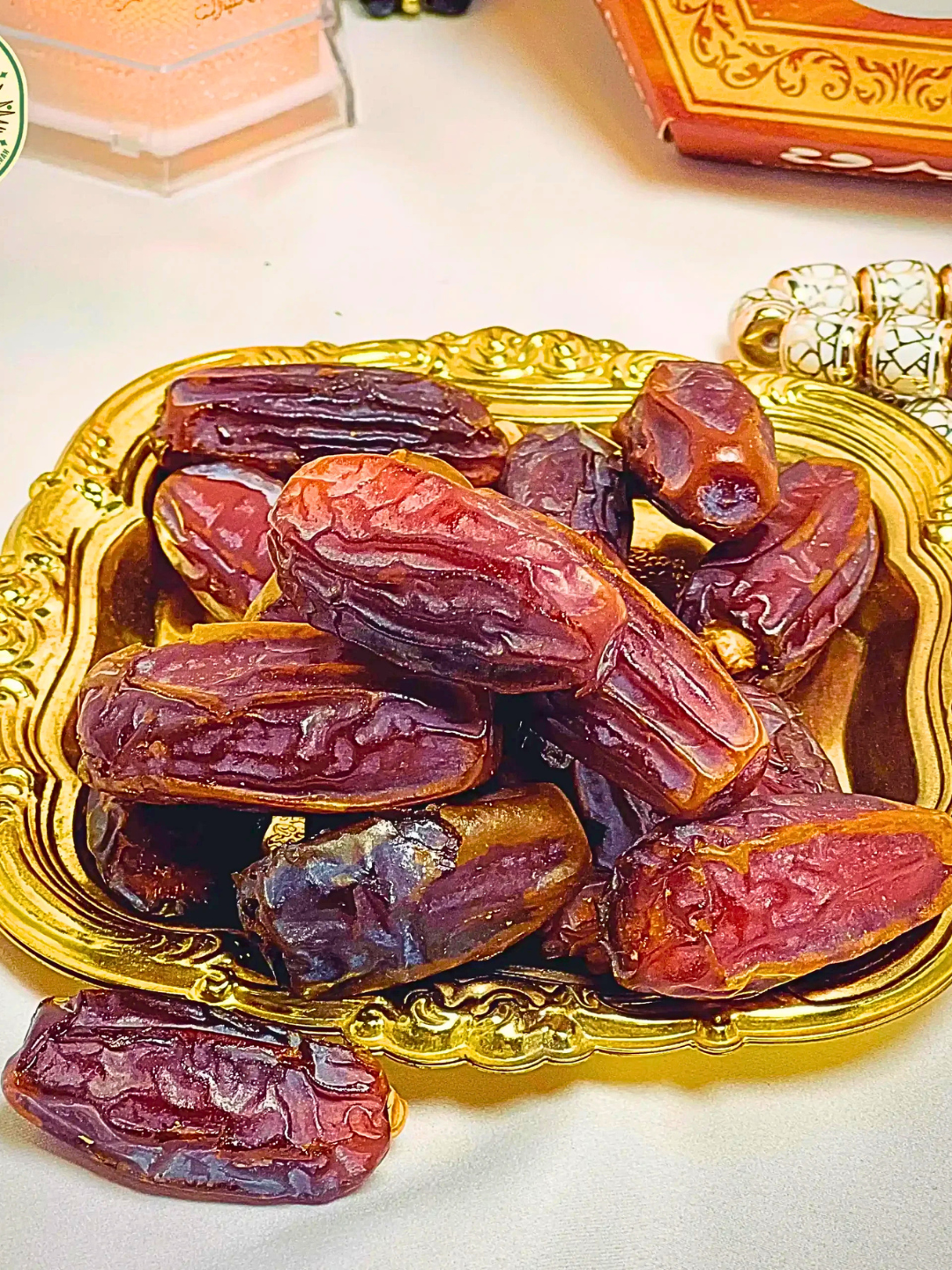 Mabroom Khajoor 200g Gift Box