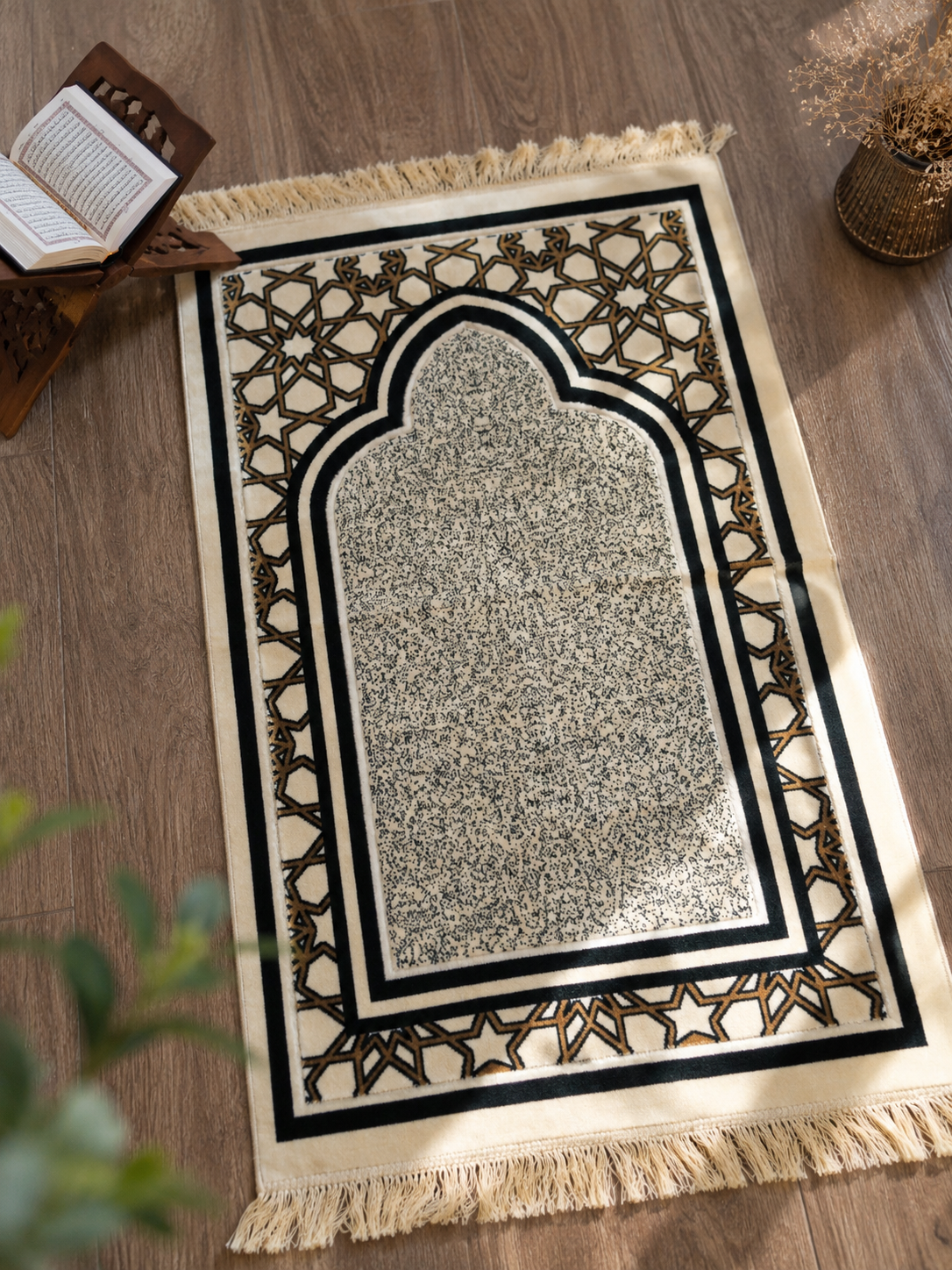 Premium Turkish Prayer Mat – Soft & Elegant Islamic Janamaz
