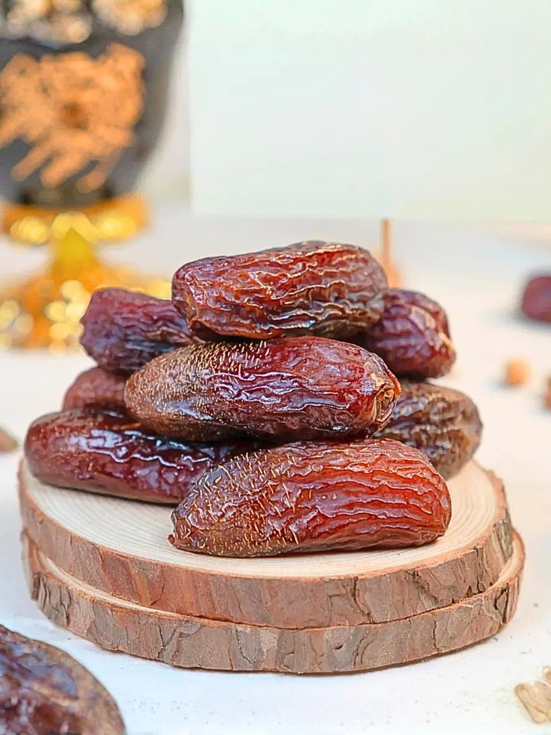 Premium Saudi Amber Khajoor Authentic Madinah Dates