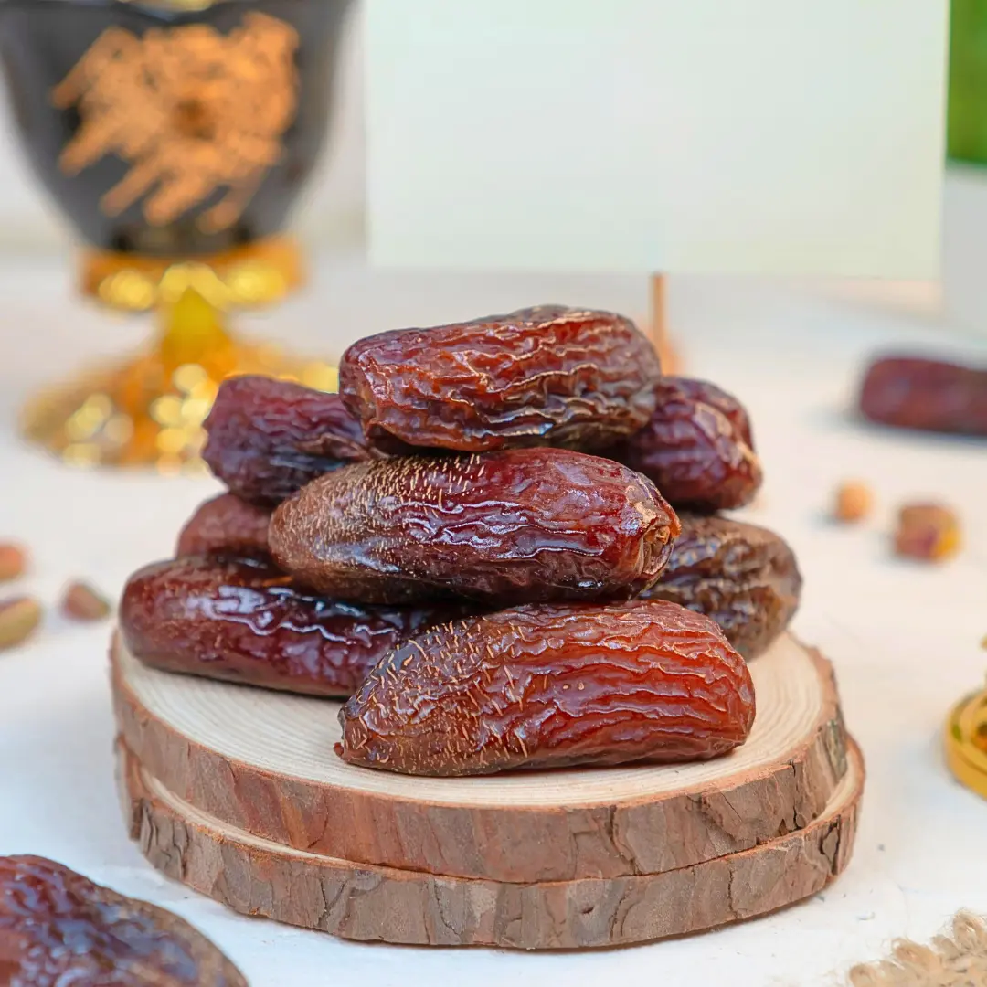 Premium Saudi Amber Khajoor Authentic Madinah Dates